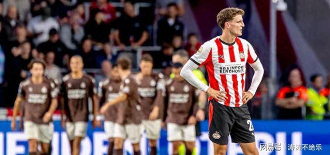 全队11名 全队11名